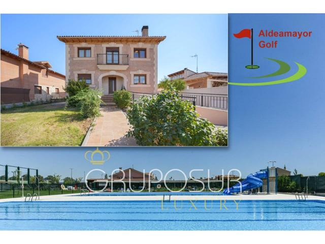 Fantástico chalet independiente con piscinas comunitarias en la urbanización Aldeamayor Golf. photo 0