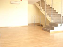 Loft tres plantas con terraza photo 0