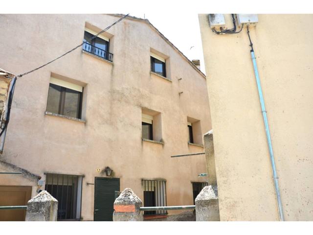 Casa en venta en Arcones photo 0