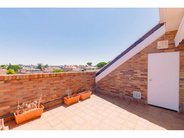 Chalet en venta en Corralejos(28042) photo 0