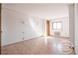 Piso en venta en Castillejos(28020) photo 0