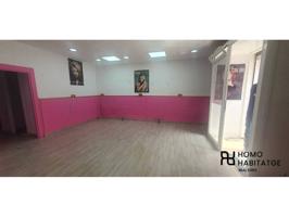 Local comercial en venta en Sabadell photo 0