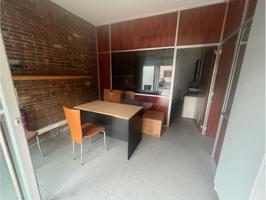 Venta de Local Comercial en Sabadell photo 0