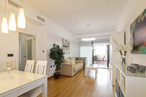 Piso seminuevo con terraza, en urb. con piscina photo 0