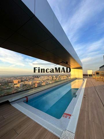 FINCAMAD REAL ESTATE VENDE EXPECTACULAR ATICO EN EL EDIFICIO SKYLINE MADRID NORTE photo 0