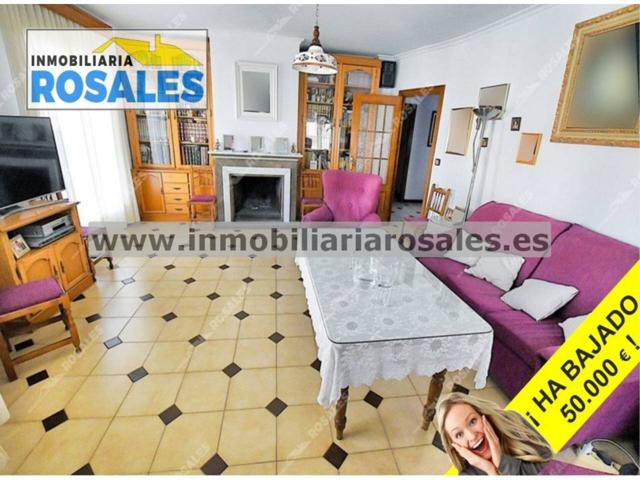 Excelente casa con gran local y muy bien situada. photo 0