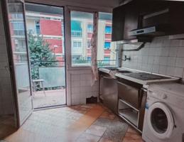 Piso en venta en Ermua de 71 m2 photo 0
