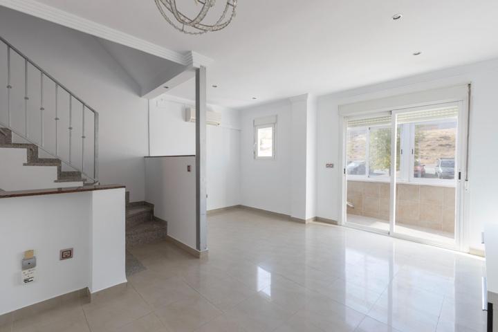 ¡¡¡ADOSADO EN OGIJARES POR SOLO 155.000€!! photo 0