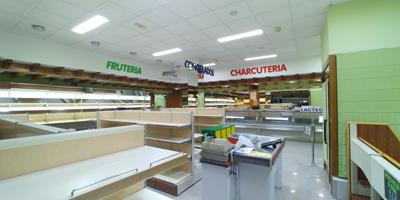 Tienda de alimentación o mercado en Torrelavega photo 0