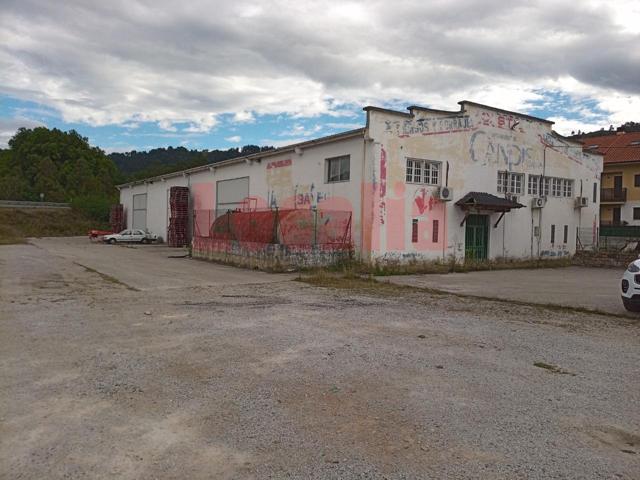 Nave Industrial en alquiler en Arenas de Iguña de 1000 m2 photo 0