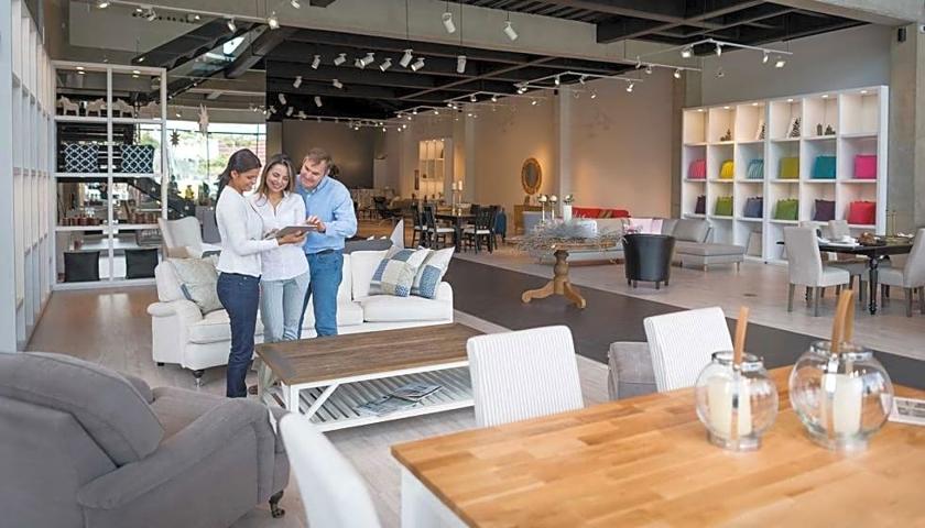 Excelente nave comercial en Santander photo 0