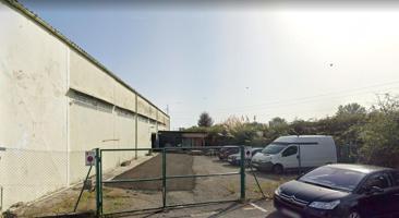 Amplia Nave Industrial en Santander con patio photo 0
