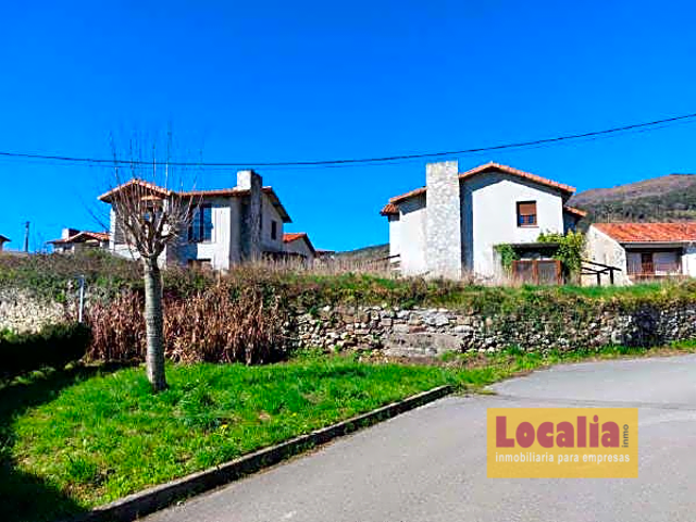 Obra residencial parada de chalets en Cantabria photo 0
