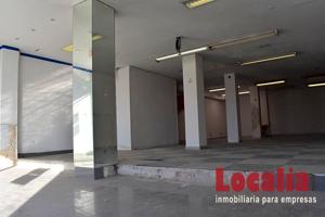 Local comercial junto a Valdecilla, 310m² photo 0