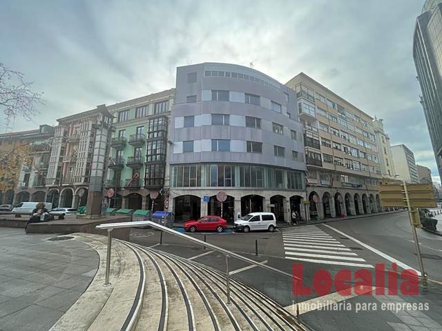 El mejor edificio en el centro de Torrelavega photo 0