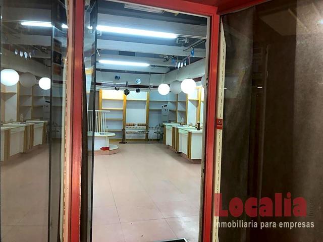 Local comercial-almacén en Torrelavega, Cantabria photo 0