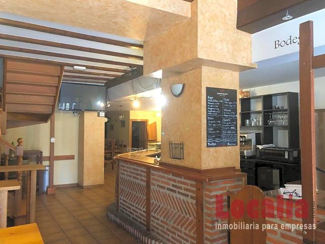 Amplio Bar para entrar a trabajar en Torrelavega. photo 0