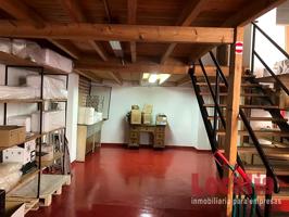 Buen local comercial en Torrelavega. photo 0