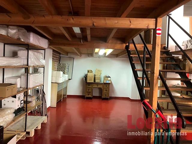 Buen local comercial en Torrelavega. photo 0