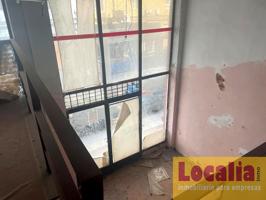 Local comercial en Torrelavega photo 0