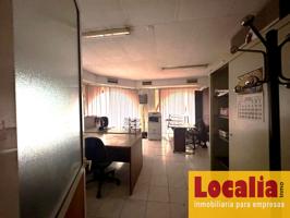 Local para reconvertir en viviendas. Torrelavega photo 0