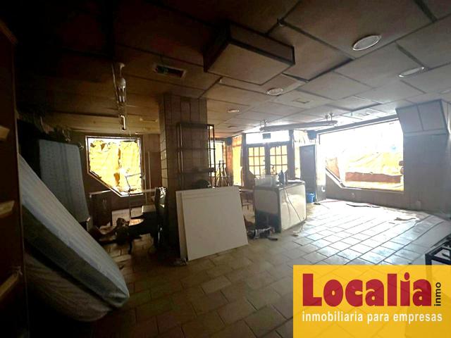 Local para reconvertir en viviendas. Torrelavega photo 0
