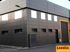Extensa nave industrial con parking en Santander. photo 0