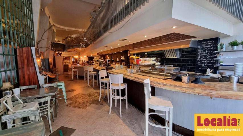 Emblemático restaurante en venta en Torrelavega. photo 0