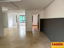 Atractivo y a buen precio local en Santander photo 0