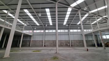 Amplias naves en Santander a precio competitivo photo 0