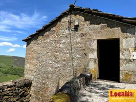 Cabaña en valles pasiegos 1.5 ha con luz y agua photo 0