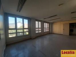 Oficinas luminosas con garaje en Burgos photo 0