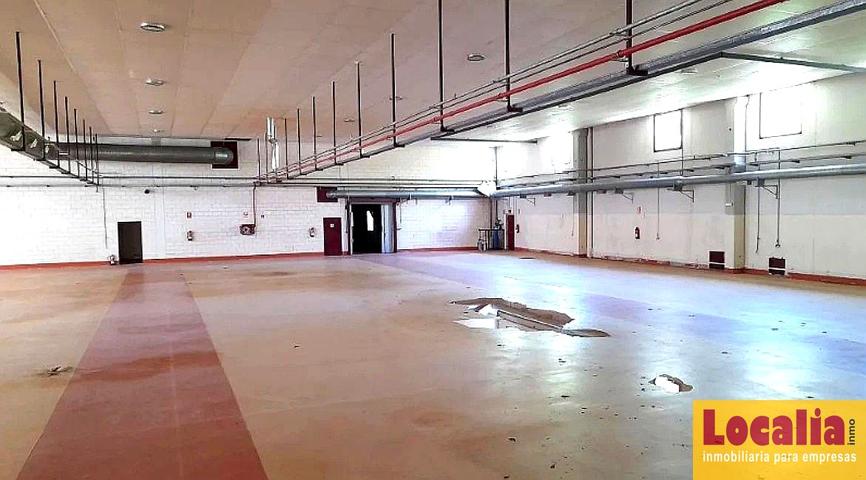 Oportunidad de nave industrial en Vitoria photo 0