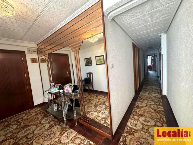 Atractivo y amplio piso en Astillero photo 0