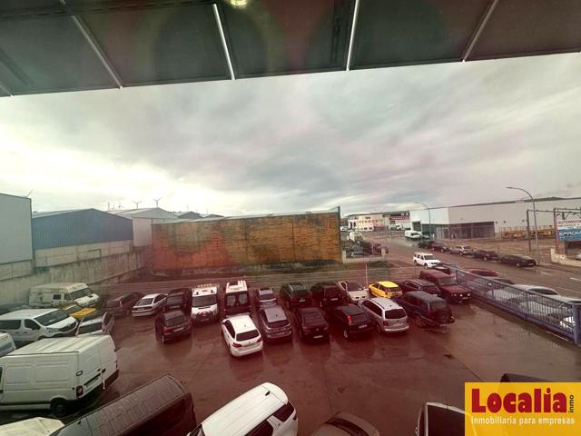 Amplia y moderna nave en venta, Palencia photo 0