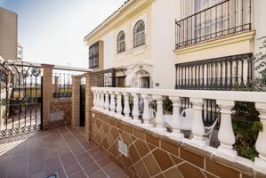 Chalet - Chalet Adosado - Camino de Antequera photo 0