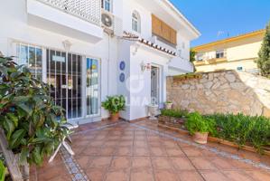 Chalet - Chalet Adosado - Limonar photo 0