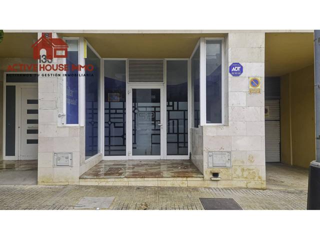 En venta local comercial en La Ràpita photo 0