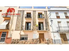 Venta de casa con 2 plantas independientes en Godall photo 0