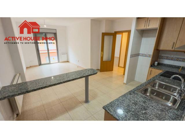 Venta de piso de 2 habitaciones en Santa Bàrbara photo 0