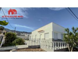 Venta de chalet unifamiliar en Alcanar-playa photo 0