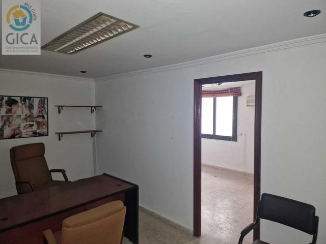 Oficina céntrica en venta y alquiler photo 0