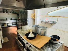 RESTAURANTE EN VENTA EN EL CENTRO BAJO DE ALGECIRAS- ACTUALMENTE CERRADO photo 0
