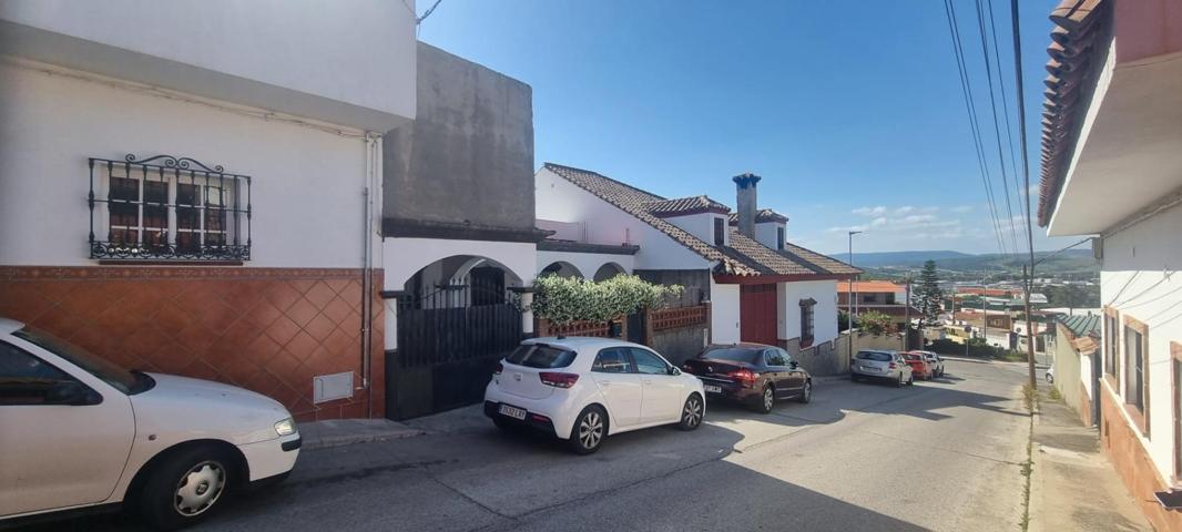 CASA DE TRES DORMITORIOS EN ALGECIRAS - ZONA LA GRANJA photo 0