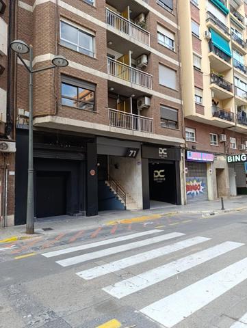 Plaza de garaje. photo 0