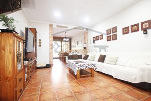 Espectacular casa en el centro de Benetusser. photo 0