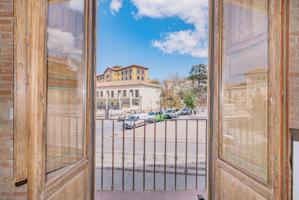 *** CASA SEÑORIAL EN PLAZA DEL TRIUNFO-CENTRO HISTÓRICO*** photo 0