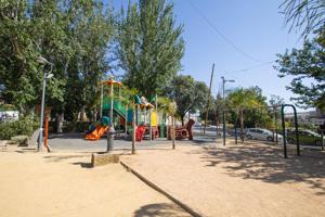 ¡Oportunidad única en el corazón de Alhendín! Local comercial de 489 m² por solo 179.000 € photo 0