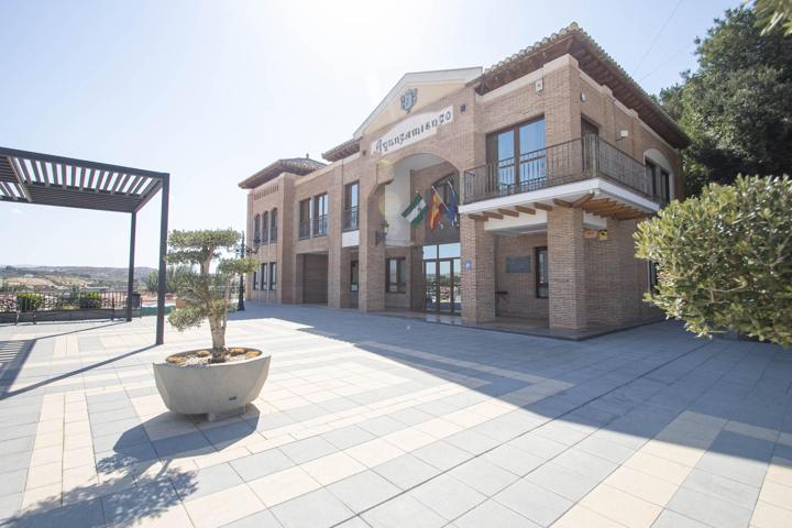 ¡Oportunidad única en el corazón de Alhendín! Local comercial de 489 m² por solo 179.000 € photo 0