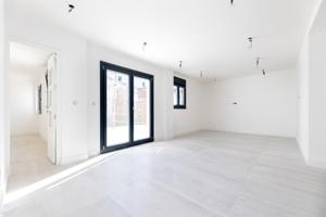 VIVIENDA A ESTRENAR Y MUY AMPLIA CON MAGNIFICOS ACABADOS photo 0